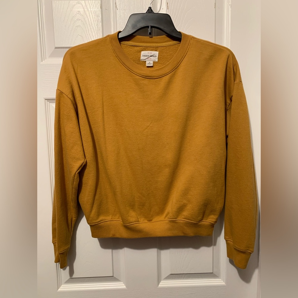 Common Threads Crewneck Sweatshirt in Marigold